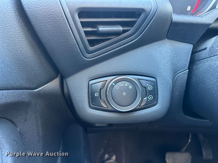 image for item ET6913 2013 Ford Escape SE SUV