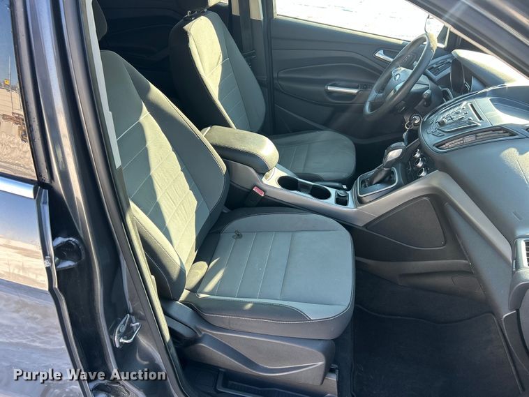 image for item ET6913 2013 Ford Escape SE SUV