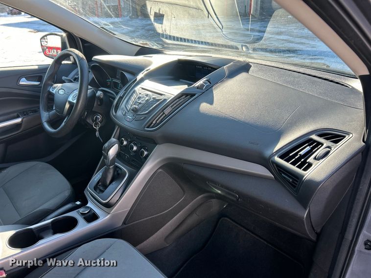 image for item ET6913 2013 Ford Escape SE SUV