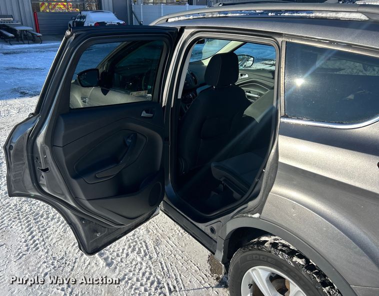 image for item ET6913 2013 Ford Escape SE SUV