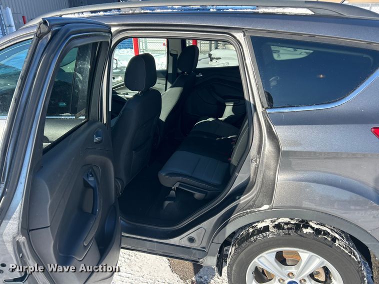 image for item ET6913 2013 Ford Escape SE SUV