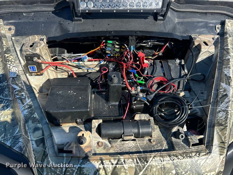 image for item ET6934 2016 Honda Pioneer 1000 utility vehicle