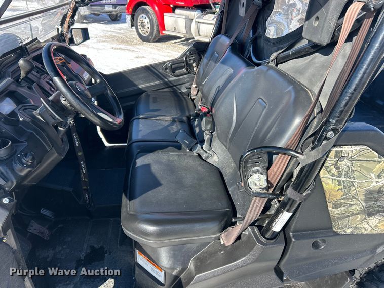 image for item ET6934 2016 Honda Pioneer 1000 utility vehicle