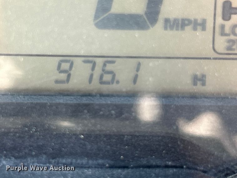 image for item ET6934 2016 Honda Pioneer 1000 utility vehicle