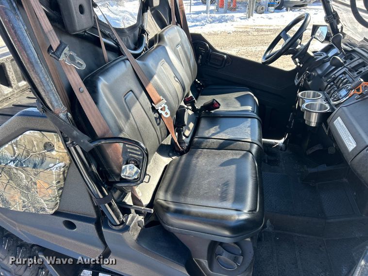 image for item ET6934 2016 Honda Pioneer 1000 utility vehicle