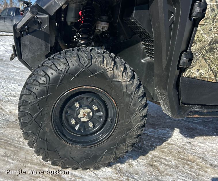 image for item ET6934 2016 Honda Pioneer 1000 utility vehicle