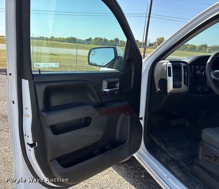 image for item ET7257 2015 GMC Sierra 1500 Ext. Cab pickup truck