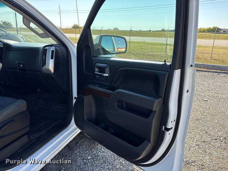 image for item ET7257 2015 GMC Sierra 1500 Ext. Cab pickup truck