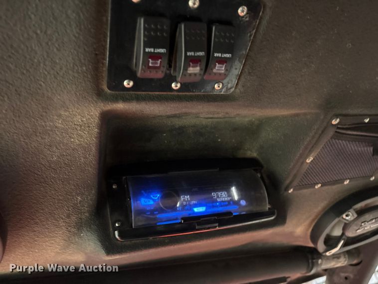 image for item ET7497 2016 Can-Am Maverick Max 1000R EPS utility vehicle