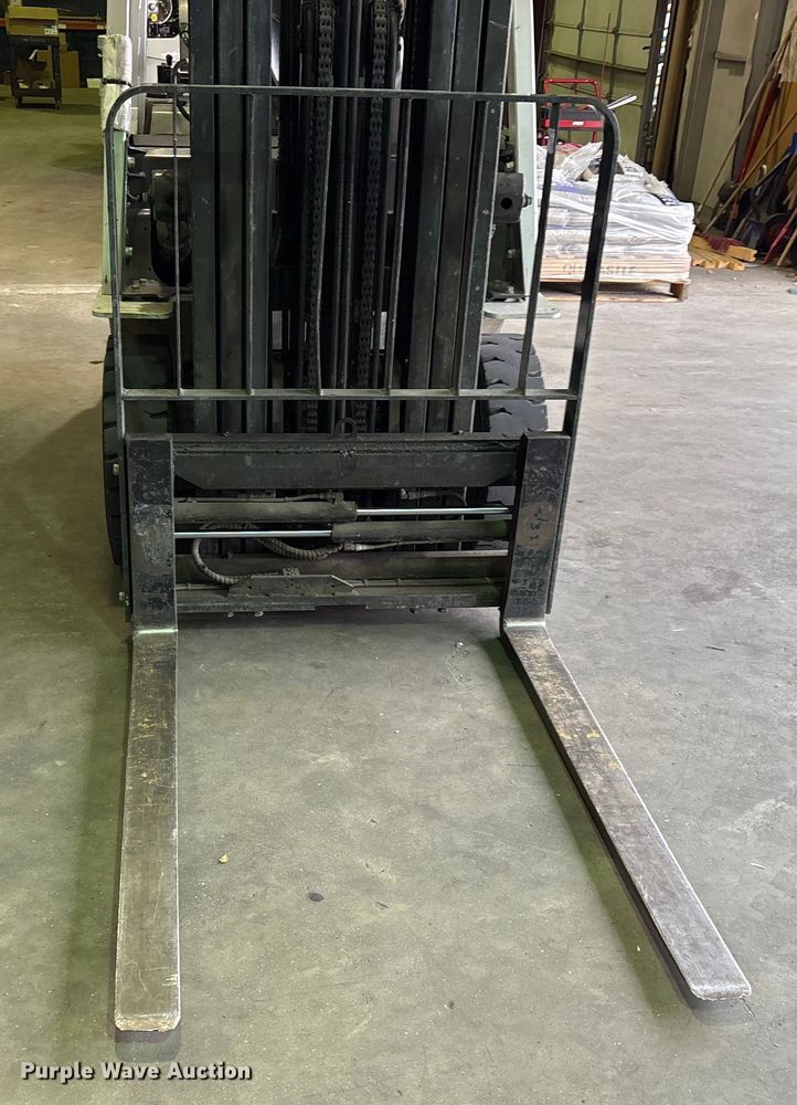 image for item ET7499 2016 UniCarriers PF50 forklift