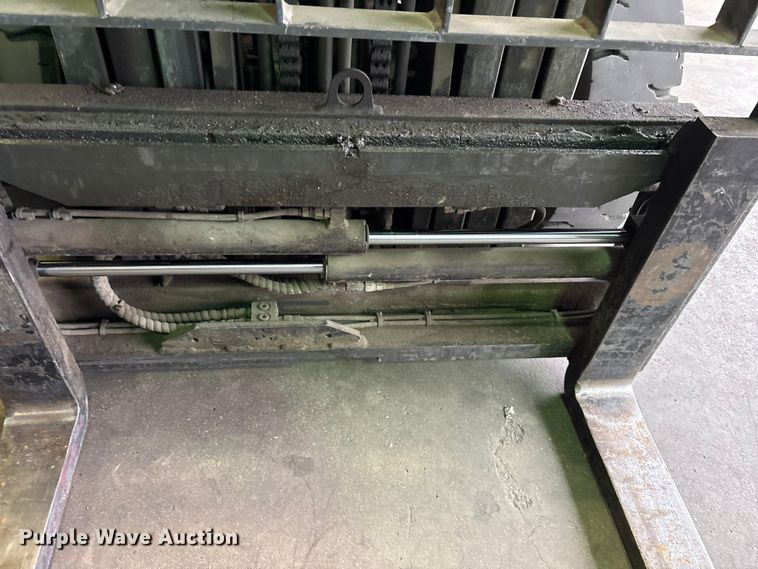 image for item ET7499 2016 UniCarriers PF50 forklift