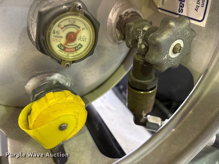 image for item ET7499 2016 UniCarriers PF50 forklift