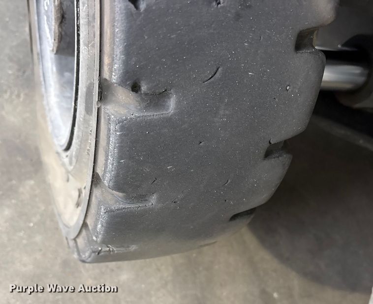 image for item ET7499 2016 UniCarriers PF50 forklift