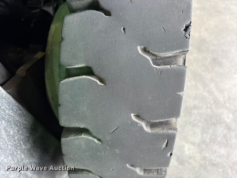 image for item ET7499 2016 UniCarriers PF50 forklift