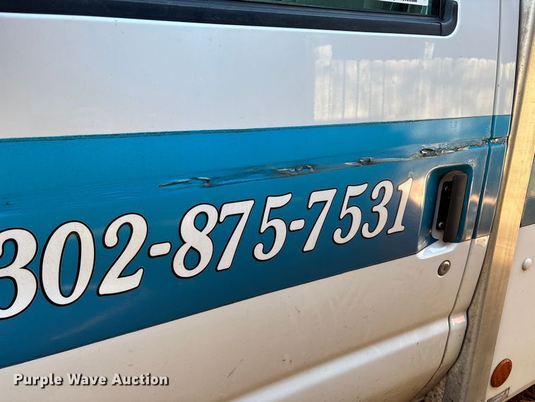 image for item ET8635 2013 Ford E350 box truck