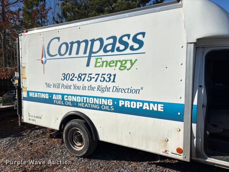 image for item ET8635 2013 Ford E350 box truck