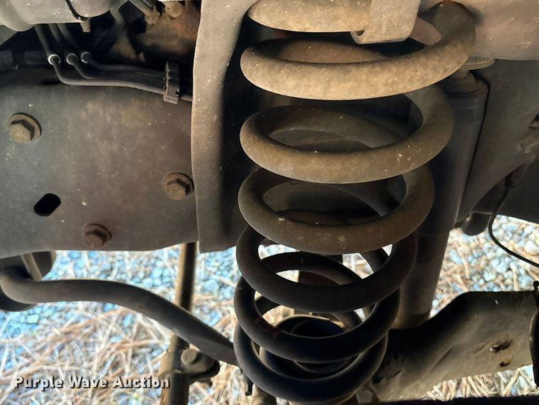 image for item ET8635 2013 Ford E350 box truck