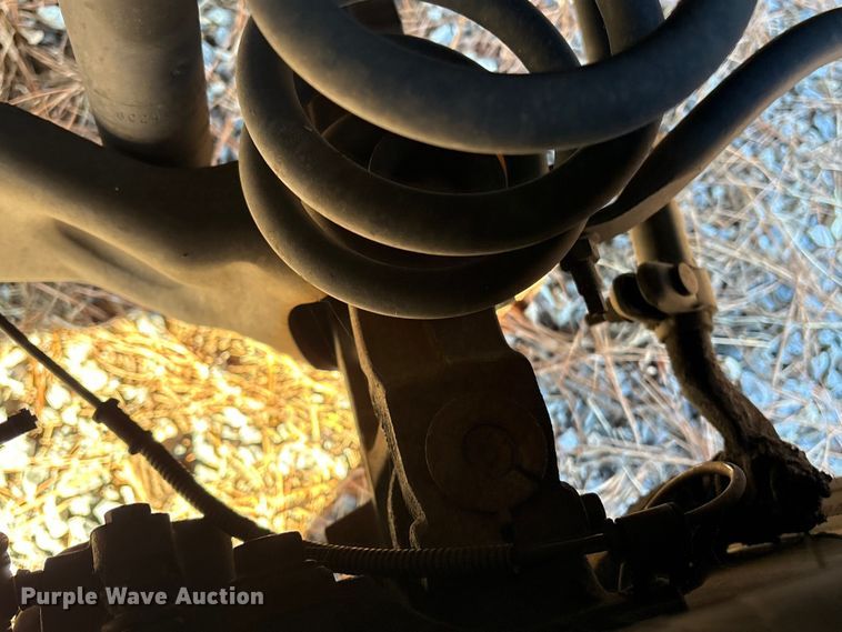 image for item ET8635 2013 Ford E350 box truck