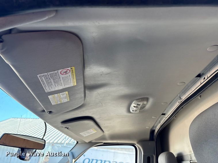 image for item ET8635 2013 Ford E350 box truck