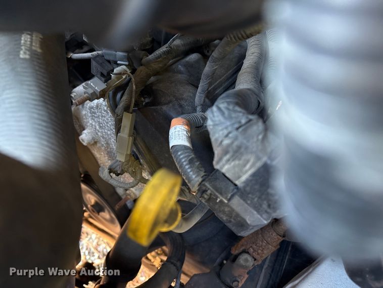 image for item ET8635 2013 Ford E350 box truck