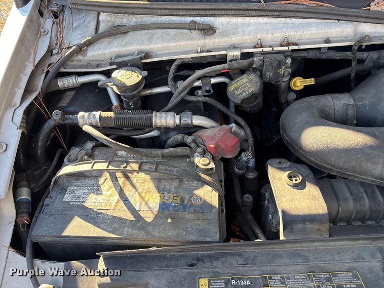 image for item ET8635 2013 Ford E350 box truck