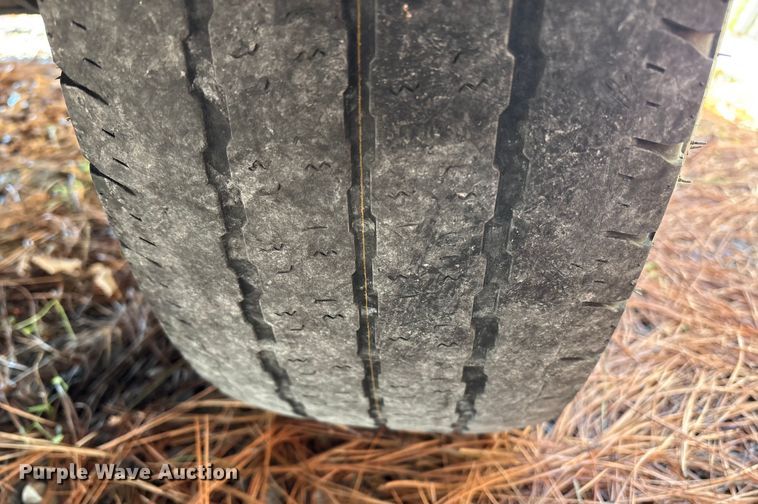 image for item ET8635 2013 Ford E350 box truck