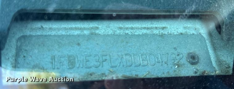 image for item ET8635 2013 Ford E350 box truck