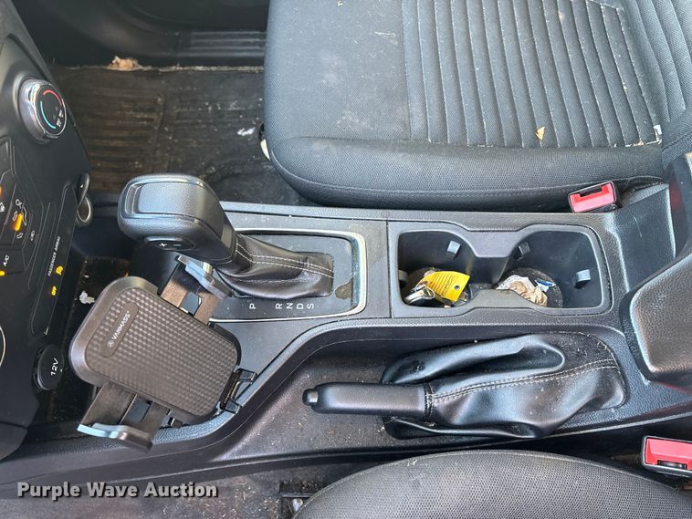 image for item ET8639 2022 Ford Ranger Ext. Cab pickup truck