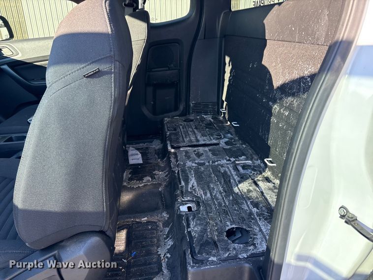 image for item ET8639 2022 Ford Ranger Ext. Cab pickup truck