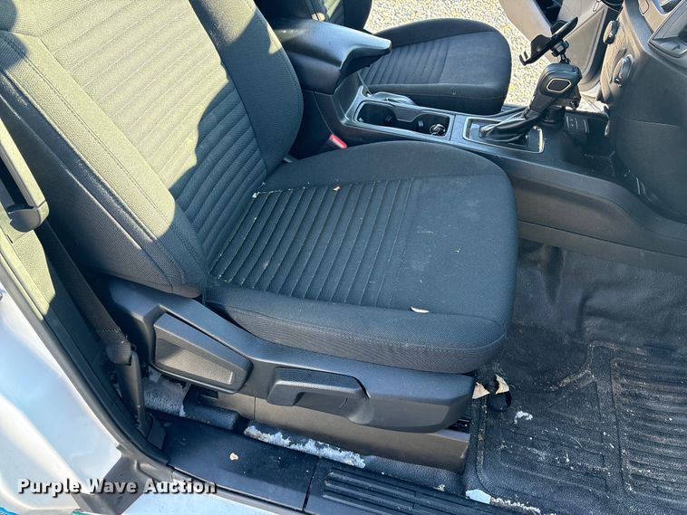 image for item ET8639 2022 Ford Ranger Ext. Cab pickup truck