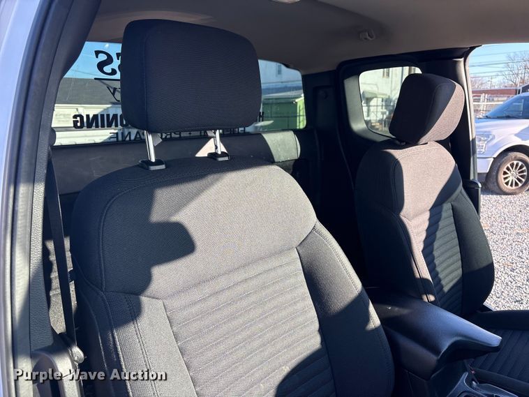 image for item ET8639 2022 Ford Ranger Ext. Cab pickup truck