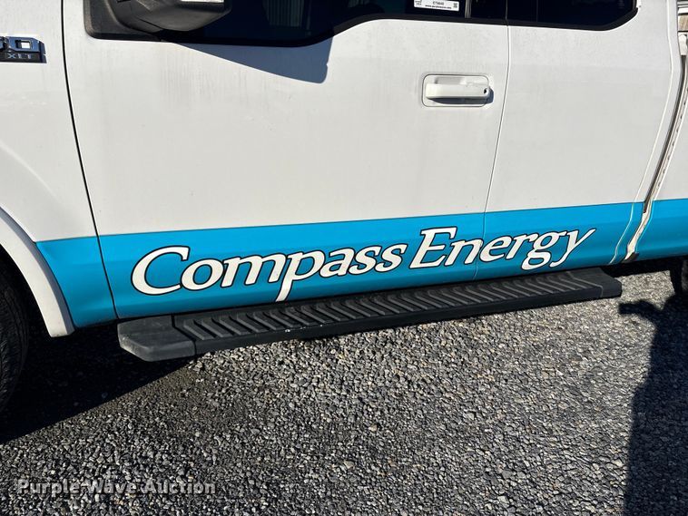 image for item ET8640 2019 Ford F150 Ext. Cab pickup truck