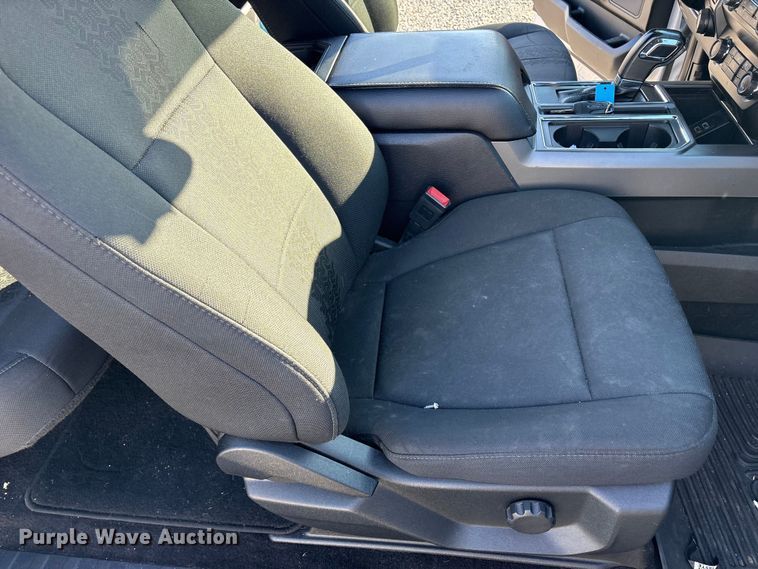 image for item ET8640 2019 Ford F150 Ext. Cab pickup truck