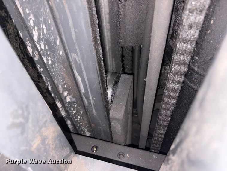 image for item ET8646 2016 UniCarriers CFS40 forklift