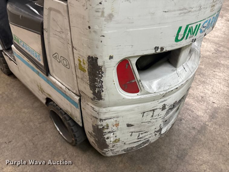 image for item ET8650 2016 UniCarriers CFS40 forklift