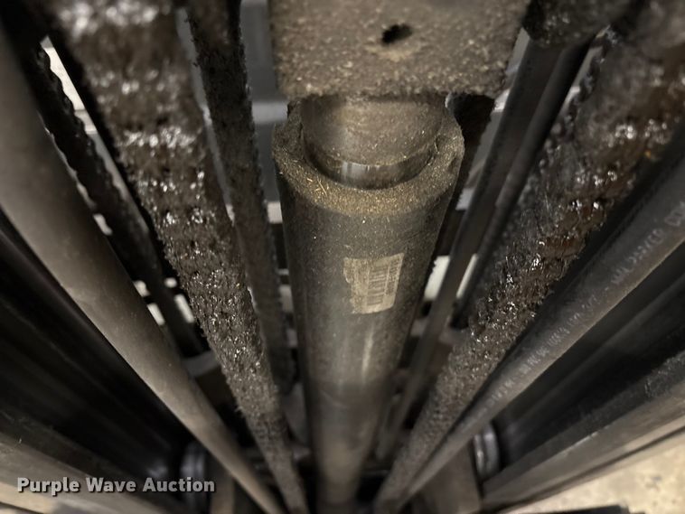 image for item ET8650 2016 UniCarriers CFS40 forklift