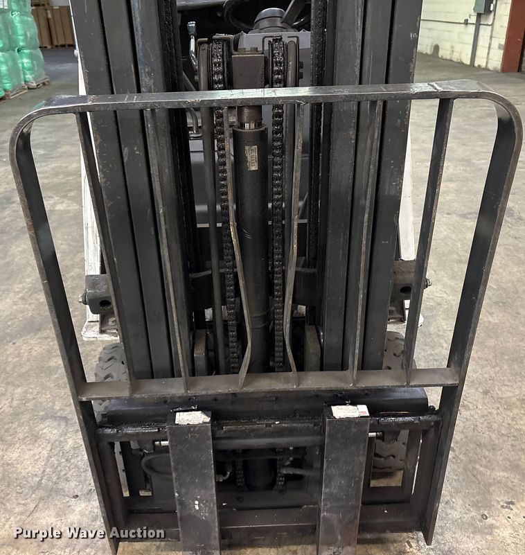 image for item ET8650 2016 UniCarriers CFS40 forklift