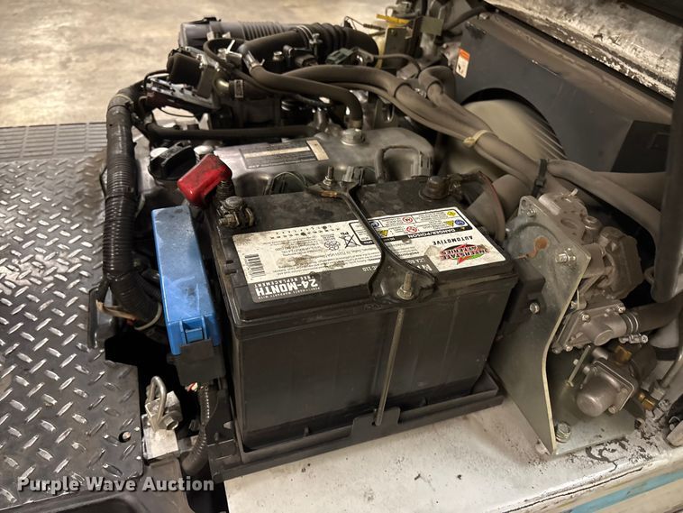 image for item ET8650 2016 UniCarriers CFS40 forklift