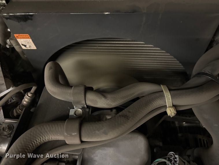 image for item ET8650 2016 UniCarriers CFS40 forklift