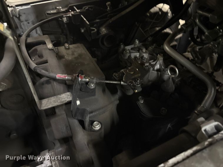 image for item ET8650 2016 UniCarriers CFS40 forklift