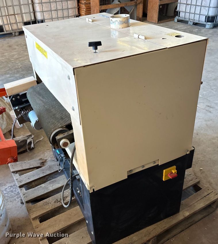 image for item EU0201 Woodmaster W-2675 drum sander