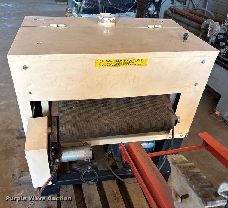 image for item EU0201 Woodmaster W-2675 drum sander