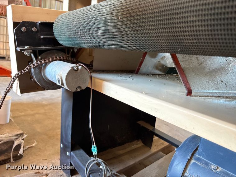 image for item EU0201 Woodmaster W-2675 drum sander