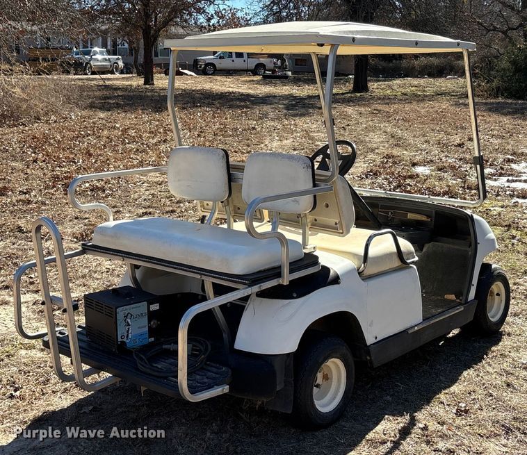 image for item EU0282 Yamaha golf cart