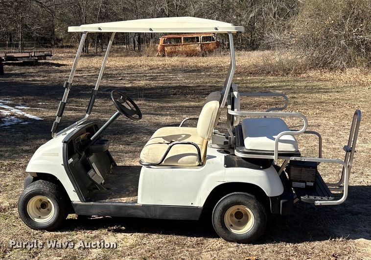 image for item EU0282 Yamaha golf cart
