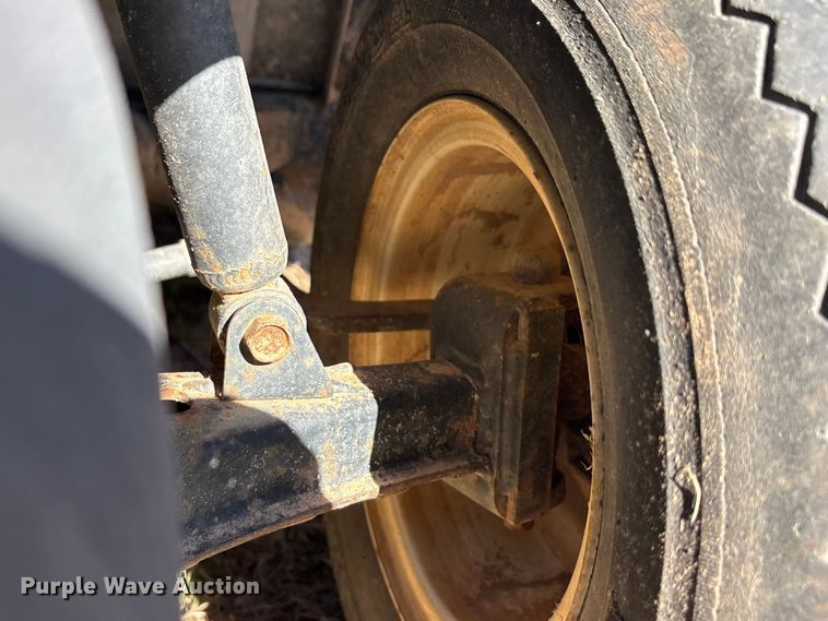 image for item EU0282 Yamaha golf cart