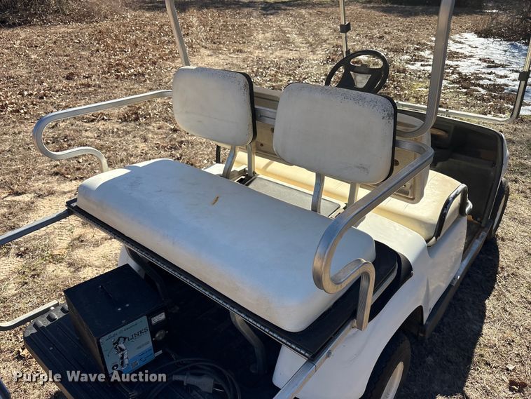 image for item EU0282 Yamaha golf cart