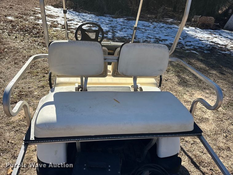 image for item EU0282 Yamaha golf cart