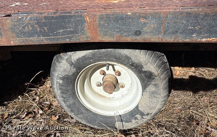 image for item EU0283 1998 JDI Trailers equipment trailer