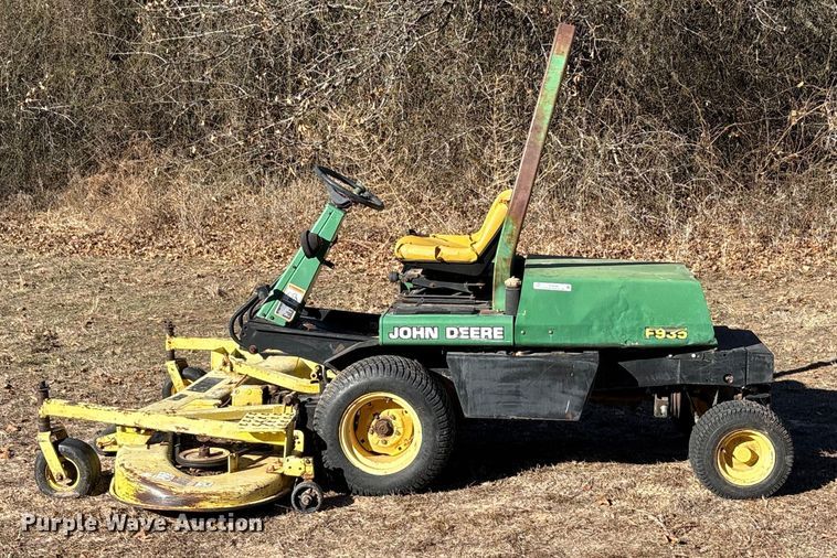 image for item EU0284 John Deere F935 lawn mower